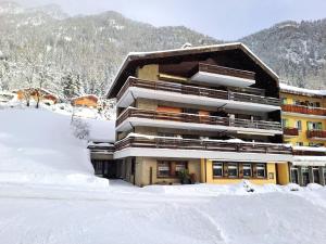 Apartment Le Sporting by Interhome