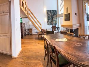 Apartment Edelweiss B-4 by Interhome