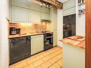Apartment Regina D1 by Interhome