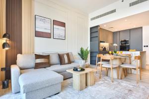 Stylish 1BR near Miracle Garden - Oxford Gardens