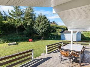 Holiday Home Sybil - 350m from the sea by Interhome