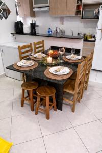 Apto Completo- 2quartos-Piscina Sauna-ar-condicionado Wi-Fi varanda gourmet-Sala de Jogos-Praia do Itagua -