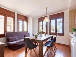 Apartment Centro peatonal Roses-3 by Interhome