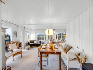 Holiday Home Alvia - 250m from the sea by Interhome