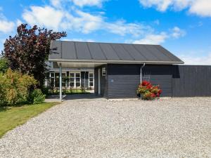 Holiday Home Mildred - 400m from the sea by Interhome