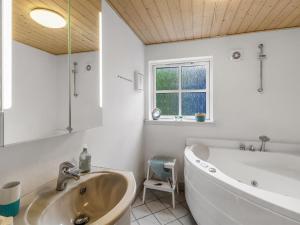 Holiday Home Tomassine by Interhome