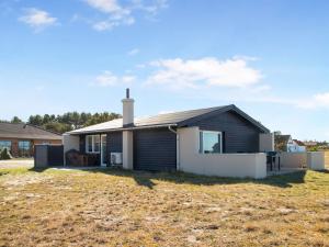 Holiday Home Edy - 75m from the sea by Interhome
