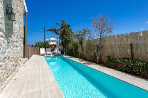 Villa Lefkippos by Villa Plus