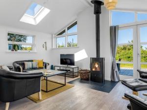 Holiday Home Thorulf - 450m from the sea by Interhome