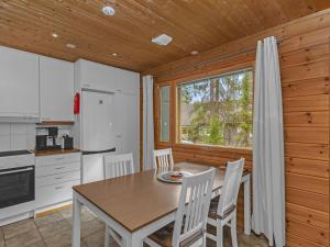 Holiday Home Kultapiisku 2 by Interhome