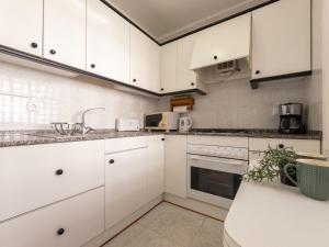 Apartment Pompeyo I by Interhome