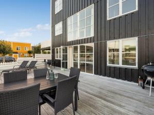 Apartment Fina - 10m from the sea by Interhome
