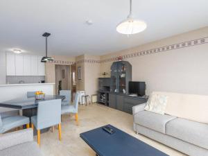 Espace II - 0102 + box 2 (Magnum)