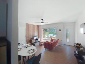 Holiday Home Bretons by Interhome