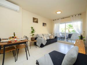 Apartment Apolo XVIII by Interhome
