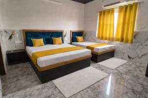 H0TEL PARBU KIRPAA Near Premanand Ji Maharaj Mandir Vrindavan