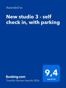 New studio 3 - self check in, with parking
