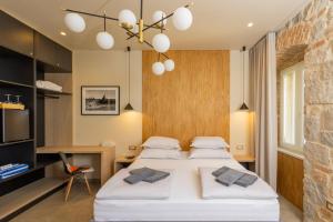 East Coast Deluxe Rooms