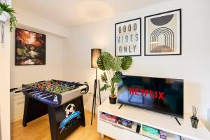 Luxury City Centre flat with Free Parking