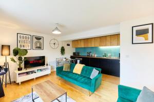 Luxury City Centre flat with Free Parking