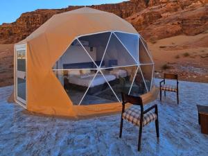 RUM MARS lUXURY CAMP
