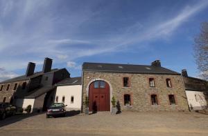 Hubermont Space for Development - La Colline