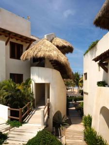 Casa de Olas with panoramic views to the Ocean