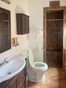Calf Creek Falls Mini-Suite w Kitchenette