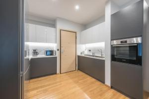 Designer Modern Apartment at Thissio-Acropolis