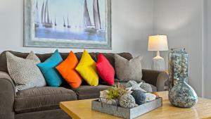 Emerald Lagoon by AvantStay Bright Condo Pool Pier Tennis Access Walk to Beach Dining