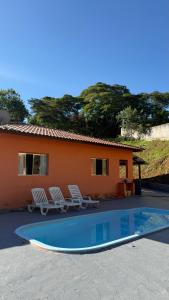 Serra Verde - Casa com piscina e churrasqueira