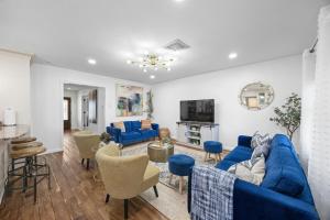 Poker Paradise and Pool Cabana