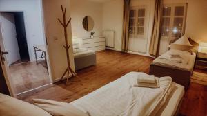 Premium 3BR Apartment, Stunning Views Overlooking the Central Station