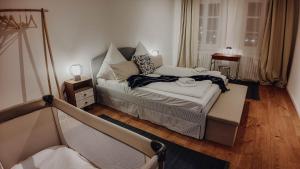 Premium 3BR Apartment, Stunning Views Overlooking the Central Station