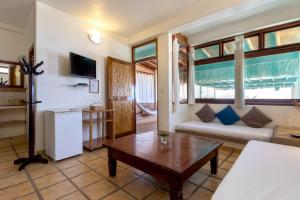 Casa de Playa Bungalows & Restaurant