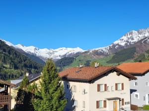 Apartment Tgèsa Val by Interhome