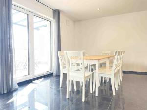 Apartment MAX119 by Interhome