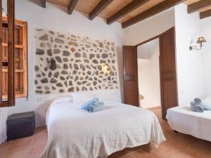 Holiday Home berghütte in meeresnähe- ideal für ausflüge in die tramuntana-berge- by Interhome