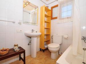 Holiday Home Gemütliches Häuschen S04MLL by Interhome