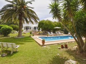 Holiday Home Traditionelles Landhaus 6 km vom Meer entfernt by Interhome