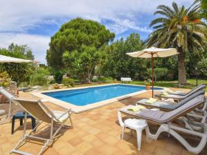Holiday Home Traditionelles Landhaus 6 km vom Meer entfernt by Interhome
