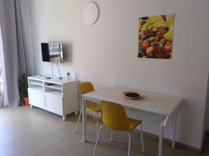 Apartment Große Wohnung in Playa De La Calera mit Schönem Balkon by Interhome