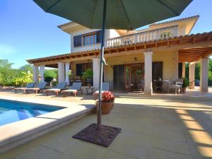 Holiday Home Wunderschön restauriertes Landhaus by Interhome