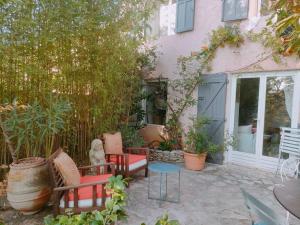 Holiday Home Haus mit Charme Landschaft von Aix by Interhome