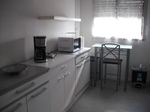 Apartment Aufenthalt für einige Nächte in Dijon by Interhome
