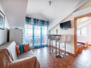 Apartment Apartments Marina 4 4-0 by Interhome