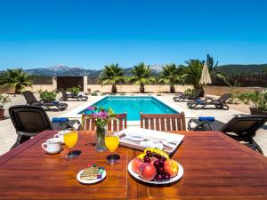 Holiday Home Can Melis mit Schwimmbad by Interhome