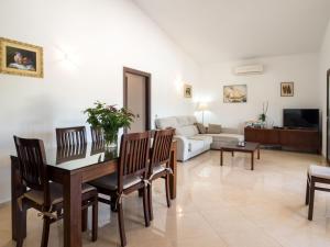 Holiday Home Can Melis mit Schwimmbad by Interhome