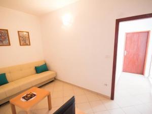 Apartment Rose mit Balkon by Interhome