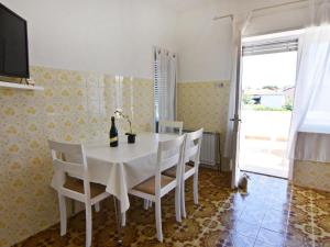 Apartment Geräumige Unterkunft in Punta Umag in Strandnähe- by Interhome